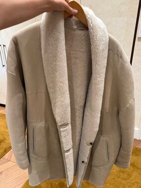 Women’s Oversized Shearling And Suede Coat in Beige Luxurious Reversible Jacket